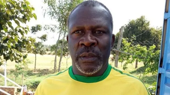 Miongoni mwa wachezaji waliopambana na Weah ni mlinzi matata wa timu ya taifa ya Kenya, Mickey Weche mwaka wa 1989 katika mechi za kufuzu kwa kombe la dunia. Msikilize hapa