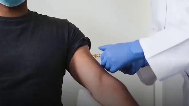 백신의 실제 사용가능 시기에 대한 관심이 높아지고 있다