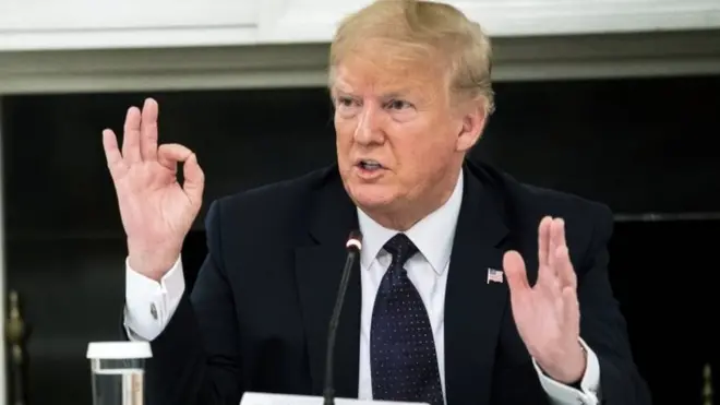 डोनाल्ड ट्रंप