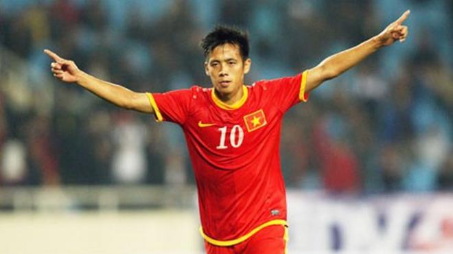 Tác giả nhận định Văn Quyết xứng đáng được xem là một trong những ngôi sao đẳng cấp nhất của bóng đá Việt Nam từ trước tới nay nhờ sự ổn định và bền bỉ đáng kinh ngạc của mình.