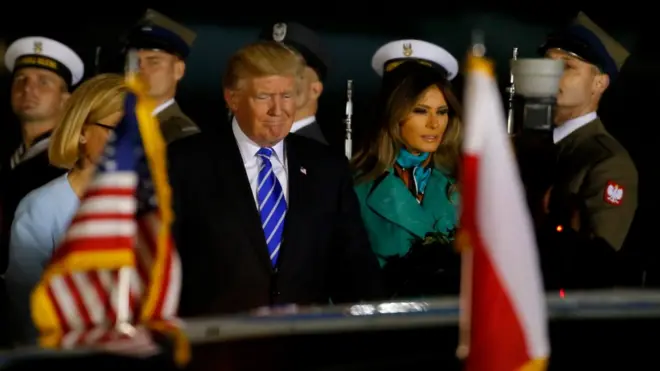 La Casa Blanca espera una recepción amistosa para Donald Trump en Varsovia.