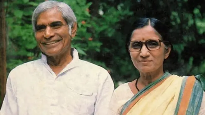 बाबा आमटे आणि साधना आमटे