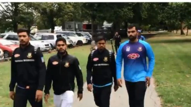 بنگلہ دیشی ٹیم مسجد سے بچاس گز کے فاصلے پر تھی