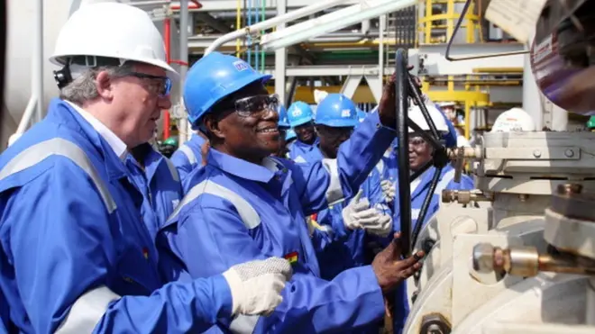 Former President John Atta Mills na im dey office on 15 December 2010, di day wey Ghana begin oil production.