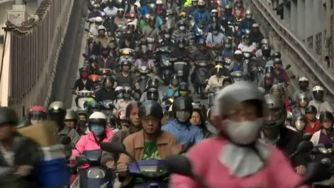 一位日本記者在台灣因交通意外過世，引發民眾對政策的討論。台灣的交通安全是否仍有改善空間？