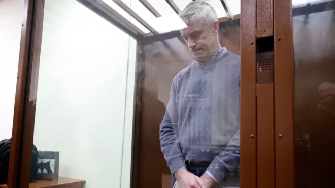 Основатель фонда Baring Vostok Майкл Калви был арестован на два месяца по подозрению в мошенничестве