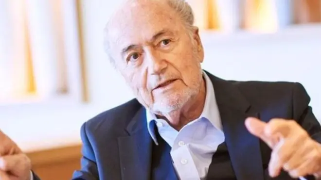 رئاسة بلاتر للفيفا التي استمرت 17 عاما انتهت بفضيحة