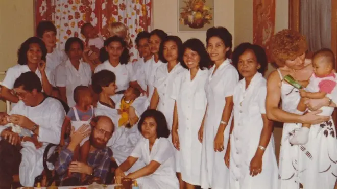 Adopsi antar negara di masa lalu bertujuan untuk membantu anak-anak di negara dunia ketiga, seperti Indonesia, tapi kemudian disalah-gunakan oleh oknum-oknum yang mengambil untung