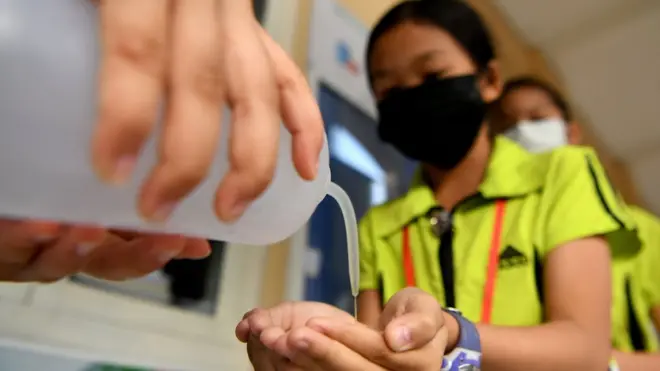 کورونا وائرس تیزی سے پھیلا ہے