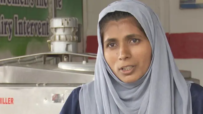 اقصیٰ کہتی ہیں کہ مشکل وقت میں ان کی مدد کے لیے علاقے کی بڑی عمر کی خواتین اٹھ کھڑی ہوئیں