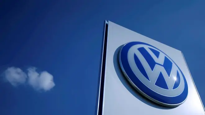 فولکس واگن پرفروش‌ترین خودروساز جهان شد