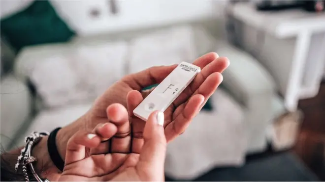 코로나19 감염 공포는 검사 결과를 기다릴 때 최고조에 달할 수 있다