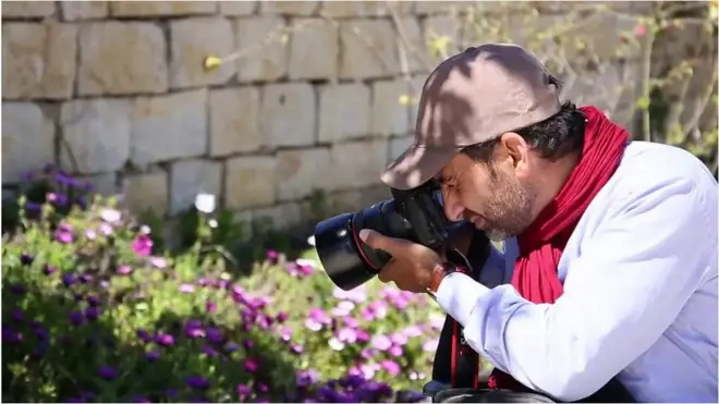 فن التصوير على كرسي متحرك