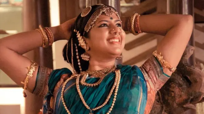 స్వర్ణమాల్య