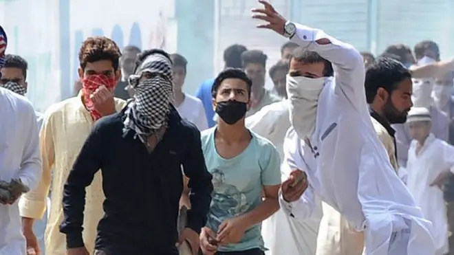 કાશ્મીરના યુવકો