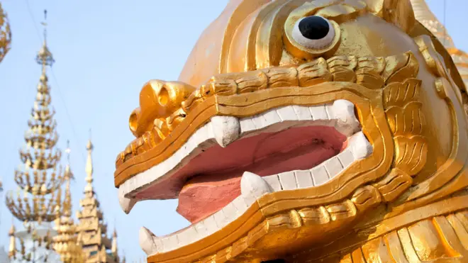 Буддийское божество в Мяьнме