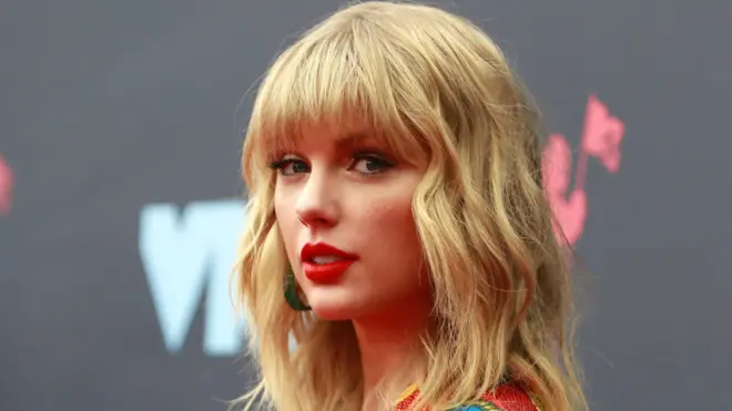 Taylor Swift attends the MTV Video Music Awards in August 2019