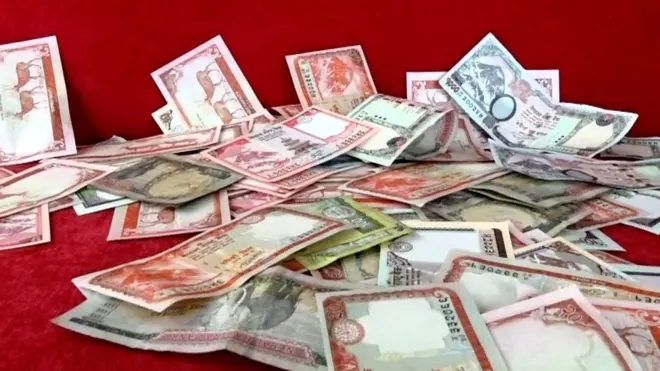 के तपाईलाई थाहा छ, हामीले दैनिक प्रयोग गर्ने नोटहरू कस्ले डिजाइन गरेका हुन्? एक भिडिओ।