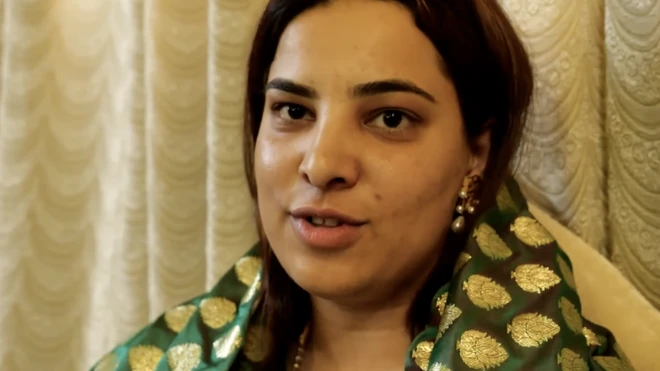 کشمیر کی رہائشی 27 سالہ حنا افسردہ ہیں کہ ان کا زندگی کا سب سے بڑا دن حالات کے باعث ’بدمزہ‘ ہو گیا ہے