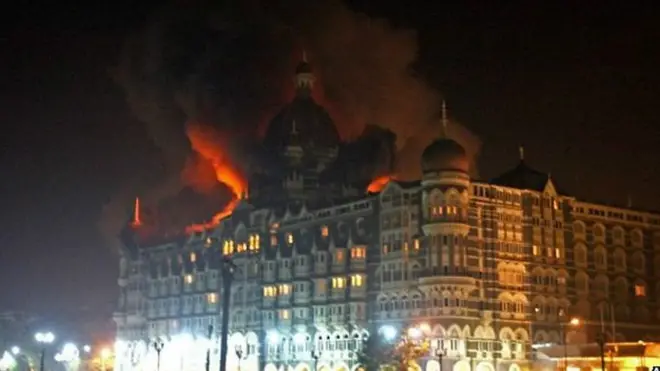 होटल में आग