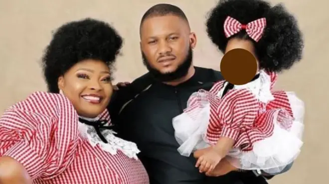 Ronke Odusanya, Jago, ati Fife