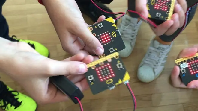 Мајкробит робот