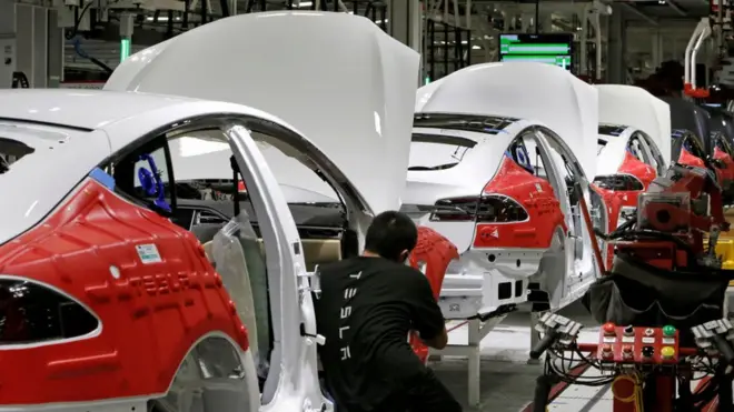Elon Musk: Tesla to build new battery factory in Shanghai