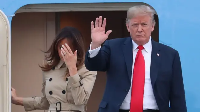 Трамп с супругой