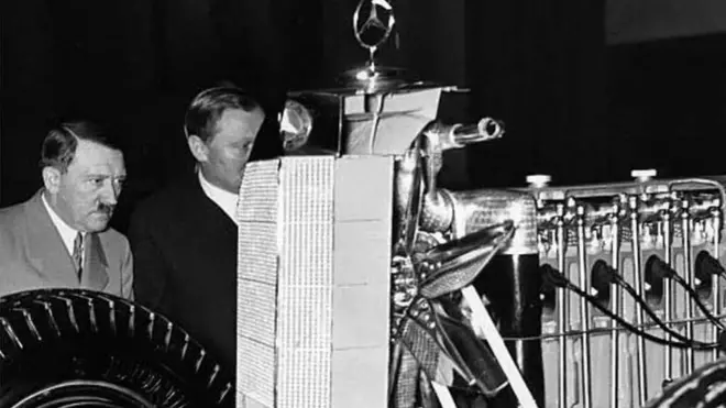 Hitler pregleda napredni nemački inženjering tog vremena - šta bi bilo da je nacistima dao nenadmašnu prednost?