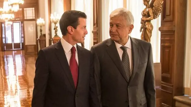 Enrique Peña Nieto y Andrés Manuel López Obrador en su primera reunión tras las elecciones. AMLO dijo que habrá una transición pacífica y ordenada.