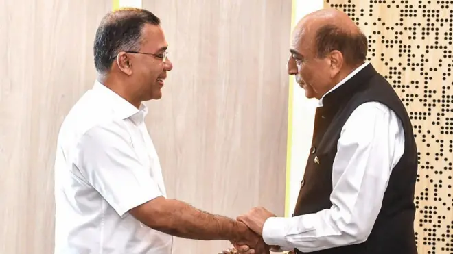 প্রধানমন্ত্রী তারেক রহমানের সঙ্গে ঢাকাতে ভারতের হাইকমিশনার দীনেশ ত্রিবেদীর সাক্ষাৎকার। ১০ অগাস্ট, ২০২৬