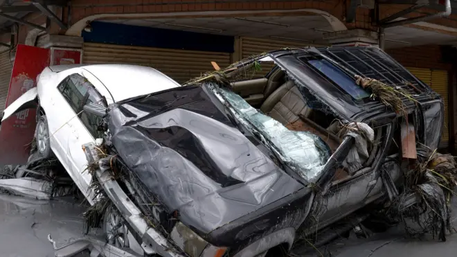颱風樺加沙侵襲中港台 花蓮堰塞湖溢流致15人死亡