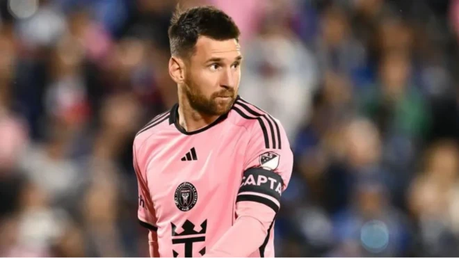 Lionel Messi on top field