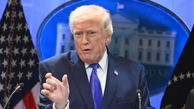 डोनाल्ड ट्रम्प