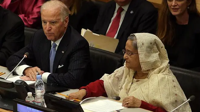 জো বাইডেন ও শেখ হাসিনা। জাতিসংঘের একটি বৈঠকে, ২০১৪