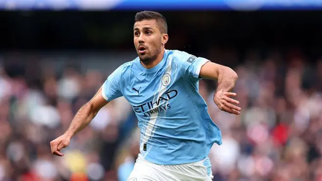 Rodri ɗanwasan tsakiya na Manchester City da Spain