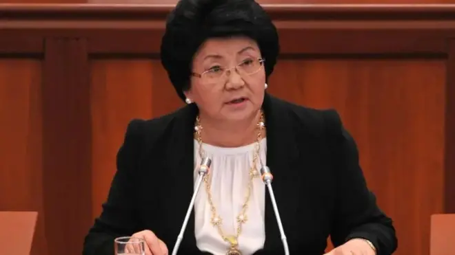 روزا اوتونبايوا