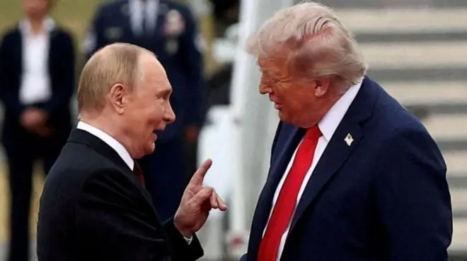 கிரீன்லாந்து, சீனா, டிரம்ப், அமெரிக்கா, ரஷ்யா, பிரிட்டன் 