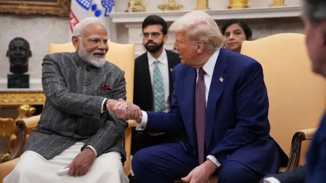 डोनाल्ड ट्रम्प आणि नरेंद्र मोदी