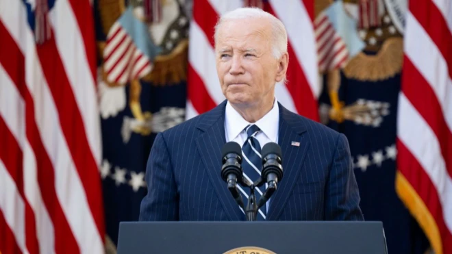 バイデン米大統領が退任演説、「危険な」寡頭制に警鐘 - BBCニュース