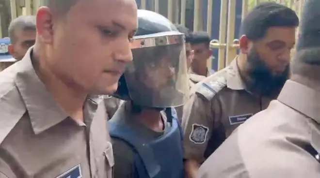 প্রধান আসামী সোহেল রানাকে সকালে হাজির করা হয় আদালতে