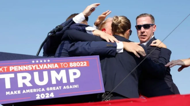 ماموران ترامپ را بعد از سوءقصد احاطه کردند