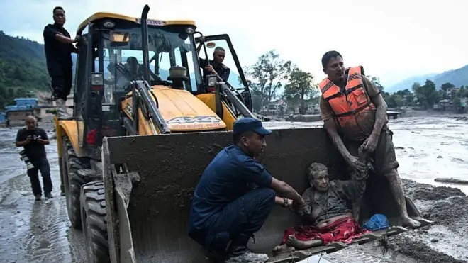नेपाल बाढ़