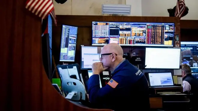 دلالان سهام در بازار بورس نیویورک، پنجشنبه ۱۰ آوریل ۲۰۲۵