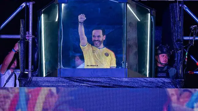 De la Espriella celebra su triunfo en el preconteo electoral de Colombia
