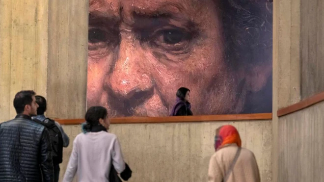 Tahran Çağdaş Sanat Müzesi, New York veya Paris'teki koleksiyonlarla rekabet edebilecek düzeyde çağdaş sanatın en dikkat çekici eserlerine ev sahipliği yapıyor