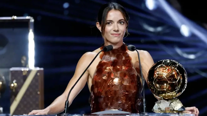 Aitana Bonmati n bawọn eeyan sọrọ lẹyin to gba ami ẹyẹ Ballon d'Or tan niluu Paris