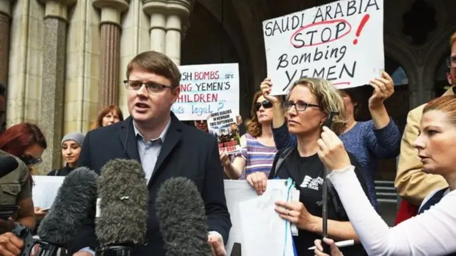 کیمپین اگینسٹ آرمز ٹریڈ نامی غیر سرکاری گروپ نے مقدمہ لڑ کر سعودی عرب کو برطانوی اسلحے کی فروخت کو غیر قانونی قرار دلوایا ہے