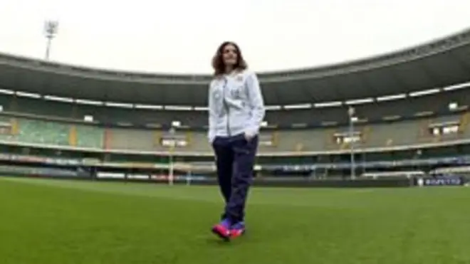 اٹلی کی پہلی خاتون فٹ بال کوچ