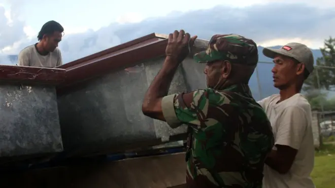 Terjadi gangguan keamanan di Papua dalam beberapa tahun terakhir, yang terbaru dilakukan oleh kelompok yang disebut militer Indonesia sebagai kelompok kriminal bersenjata.